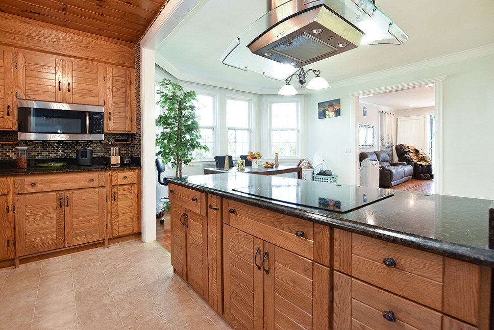 381 Blackstone Street Woonsocket, RI 02895 - Photo 8 of 23 Gallery Image 8