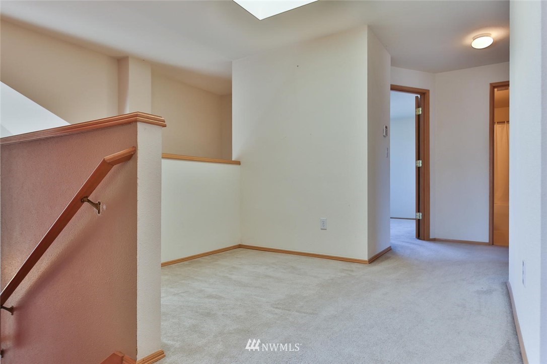 1915 Northeast 24th Street Renton, WA 98056 - Photo 12 of 26