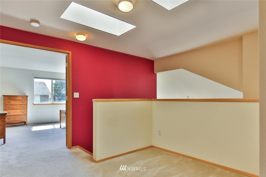 1915 Northeast 24th Street Renton, WA 98056 - Photo 13 of 26