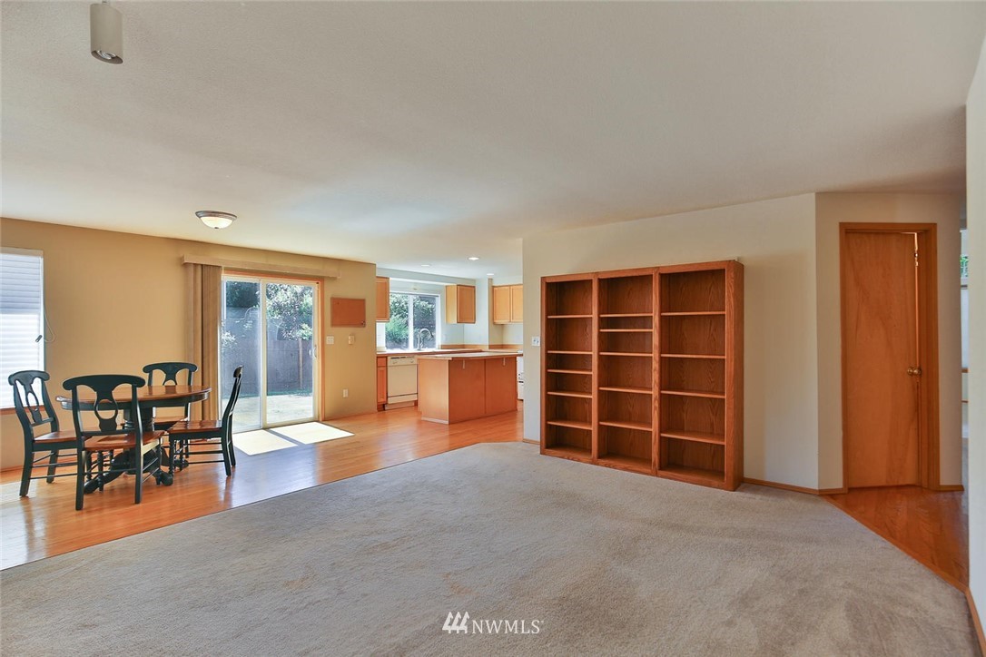 1915 Northeast 24th Street Renton, WA 98056 - Photo 10 of 26