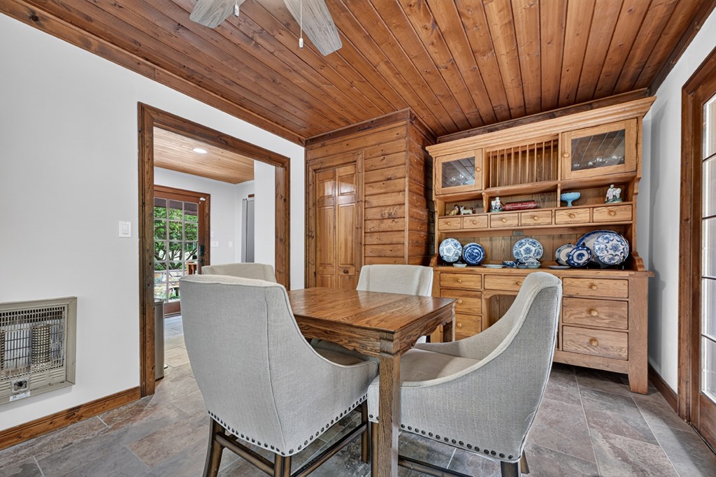 98 Bear Lane Blue Ridge, GA 30513 - Photo 8 of 47 Gallery Image 8