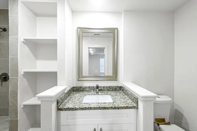 $259,900 | 1005 20th Street, Hempstead, TX 77445