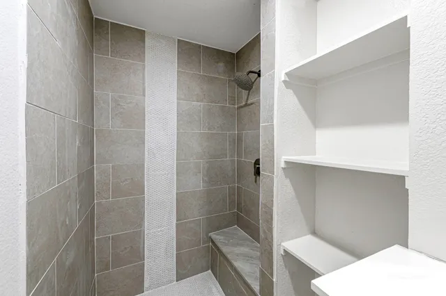 $259,900 | 1005 20th Street, Hempstead, TX 77445