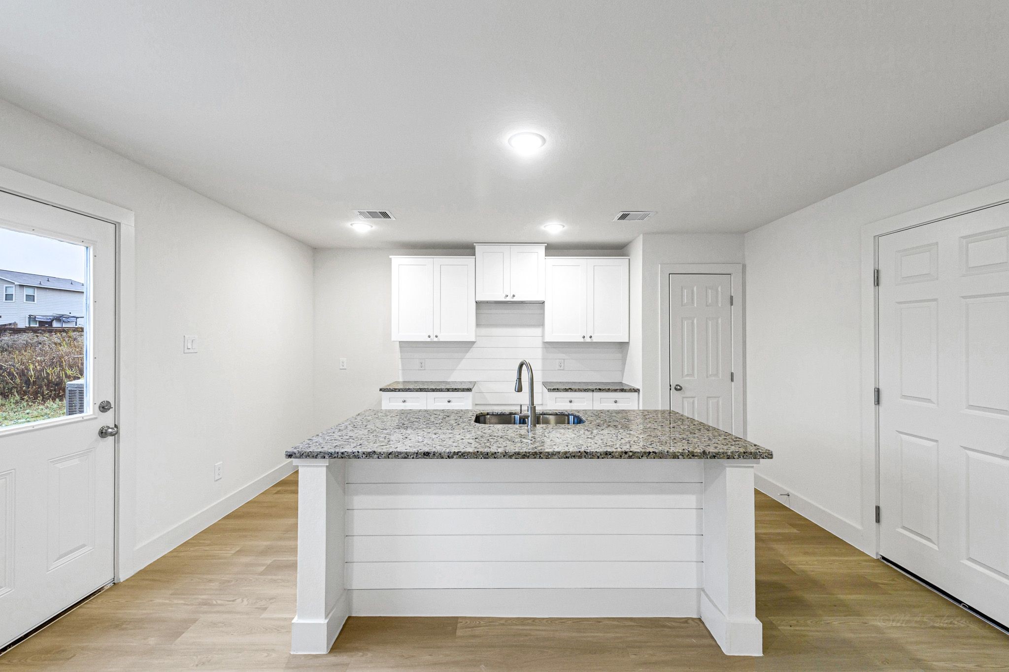 1005 20th Street Hempstead, TX 77445 - Photo 8 of 19