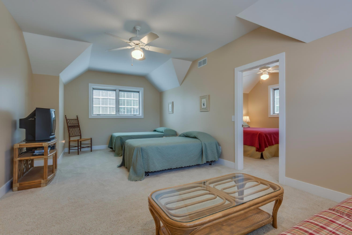 31544 Maple Island Road Dowagiac, MI 49047 - Photo 30 of 44 Guest Accommodations above