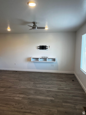 562 Hal Street, Unit 152 Tooele, UT 84074 - Photo 30 of 44 Spacious interior featuring wood-finish flooring, recessed lighting, and a ceiling fan
