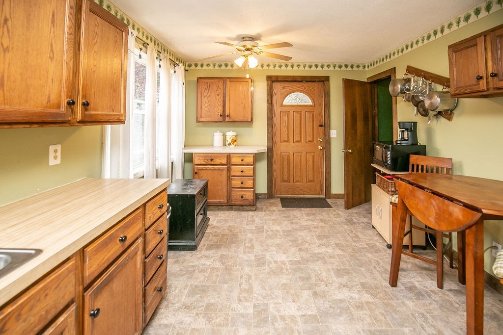 7 Pantry Road Hatfield, MA 01088 - Photo 8 of 23