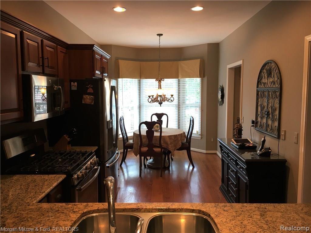 6592 Steeple Ridge Clarkston, MI 48346 - Photo 6 of 24 6.jpg