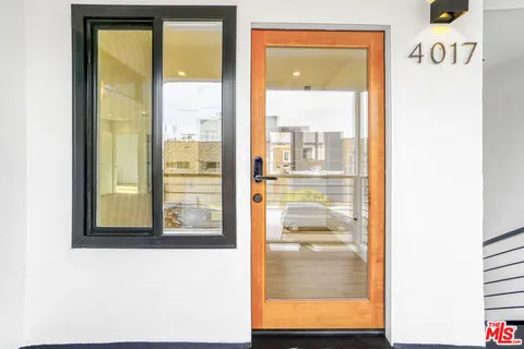 $669,000 | 4017 Grand View Boulevard, Los Angeles, CA 90066