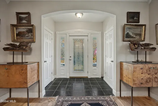 $299,000 | 12 The Mall Street, Amsterdam, NY 12010