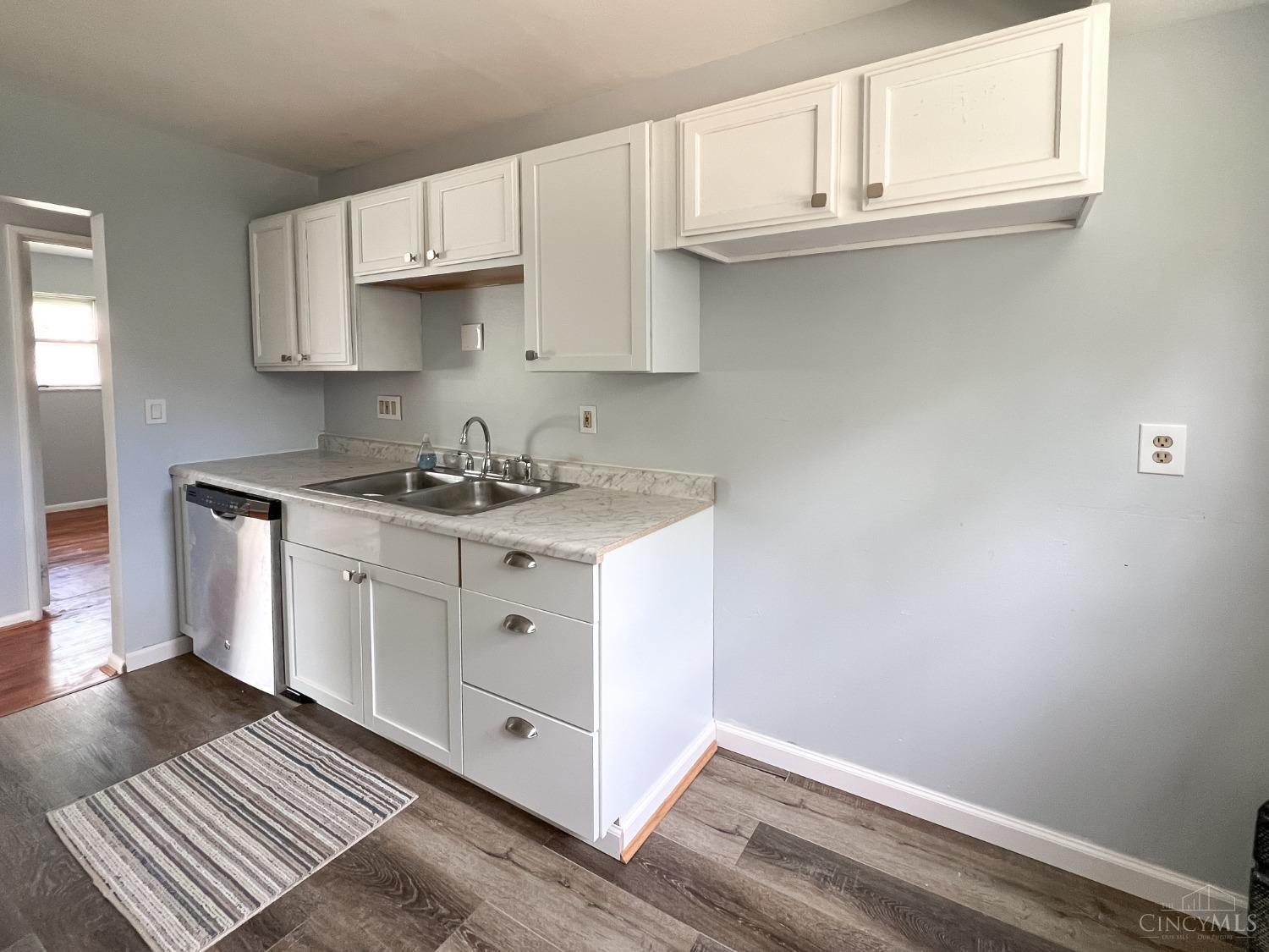 11740 Hamlet Road Forest Park, OH 45240 - Photo 3 of 4