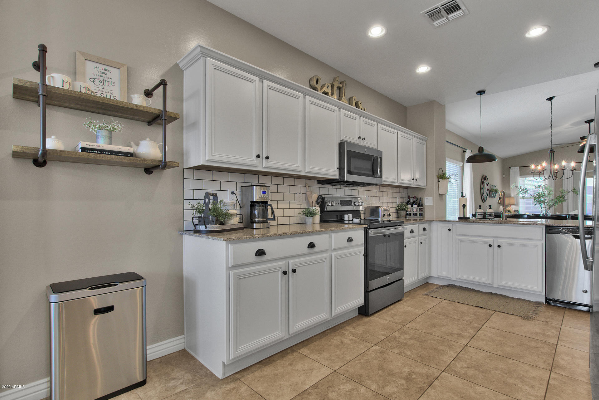 2685 East Mewes Road Gilbert, AZ 85298 - Photo 9 of 37 10