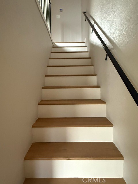 311 South Fifth Street, Unit D Burbank, CA 91501 - Photo 17 of 28