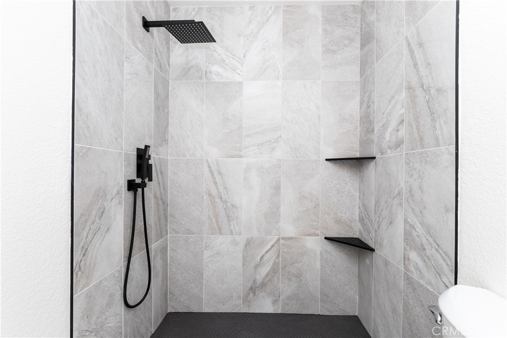 311 South Fifth Street, Unit D Burbank, CA 91501 - Photo 23 of 28