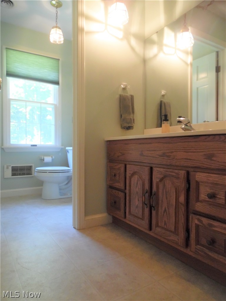14755 Hubbard Road Burton, OH 44021 - Photo 31 of 35 Full Bathroom