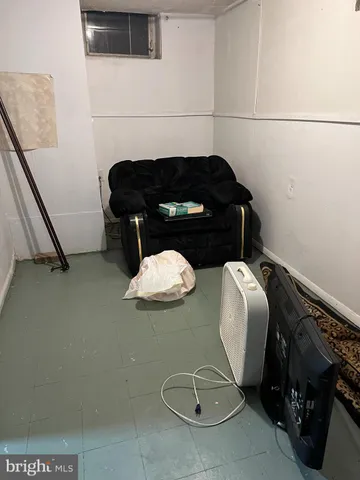 a front view of a fireplace