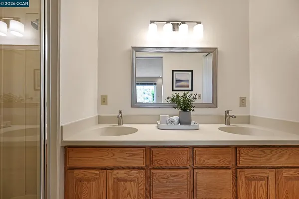 $1,395,000 | 630 Larchmont Isle, Alameda, CA 94501