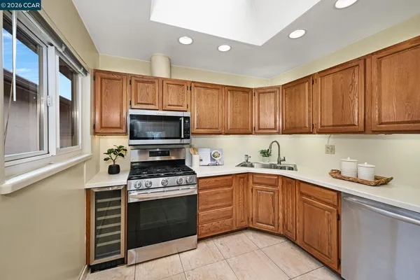 $1,395,000 | 630 Larchmont Isle, Alameda, CA 94501