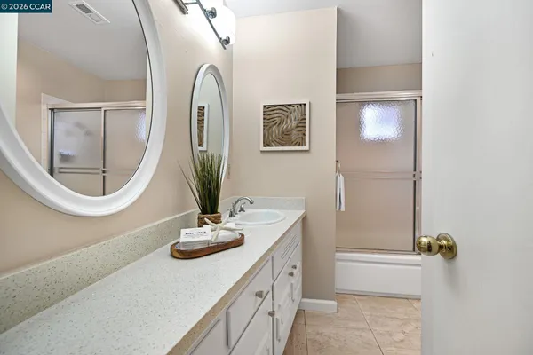 $1,395,000 | 630 Larchmont Isle, Alameda, CA 94501