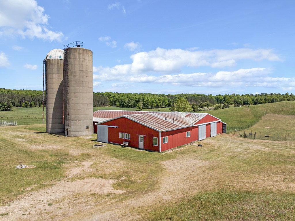 1902 North 29 Road Cadillac, MI 49601 - Photo 49 of 87