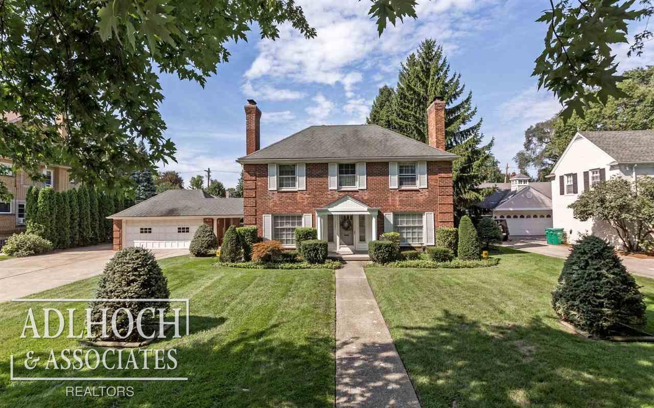 1047 Devonshire Road Grosse Pointe Park, MI 48230 - Photo 2 of 33