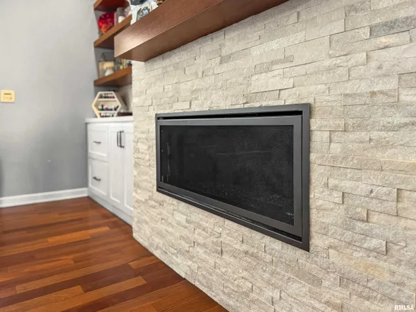 $575,000 | 7023 Clayton Court, Peoria, IL 61615