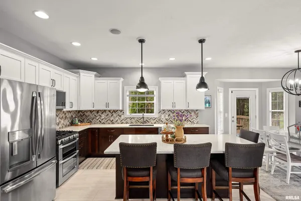 $575,000 | 7023 Clayton Court, Peoria, IL 61615