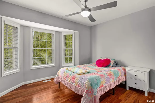 $575,000 | 7023 Clayton Court, Peoria, IL 61615