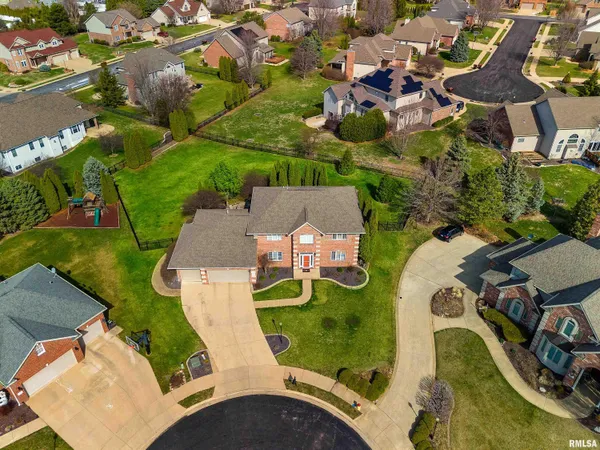 $575,000 | 7023 Clayton Court, Peoria, IL 61615