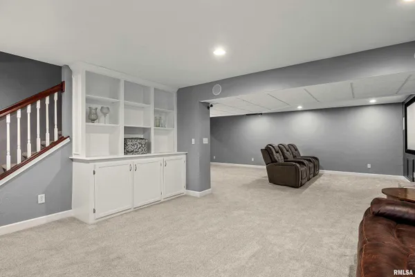 $575,000 | 7023 Clayton Court, Peoria, IL 61615