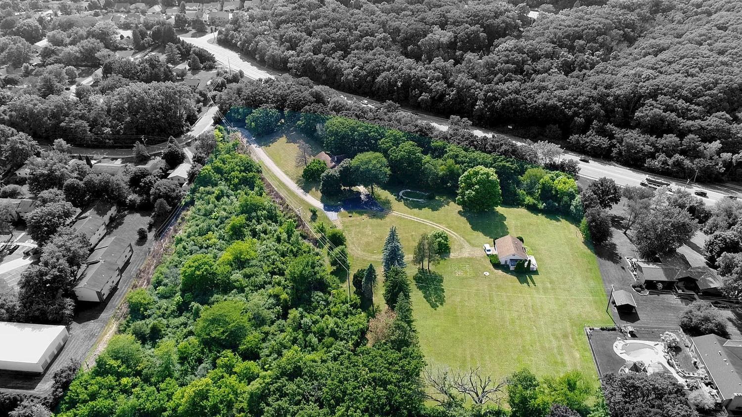 2300 Columbus Street Ottawa, IL 61350 - Photo 1 of 1 an aerial view of residential houses with outdoor space