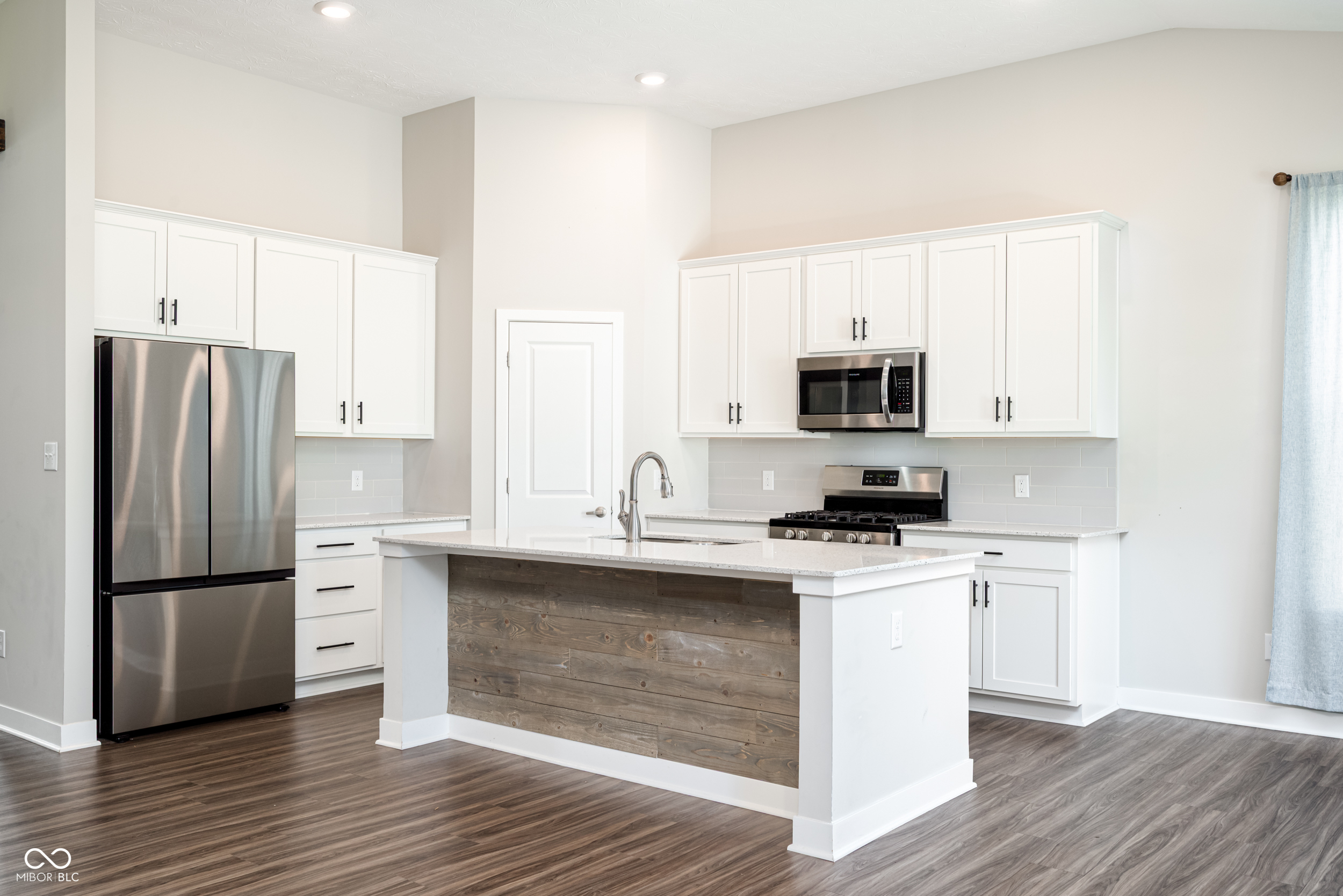 9804 Canyon Lane Pendleton, IN 46064 - Photo 2 of 23