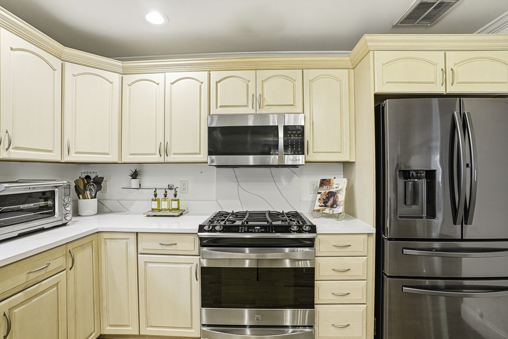 218 Rangeway Road, Unit 261 Billerica, MA 01862 - Photo 20 of 42