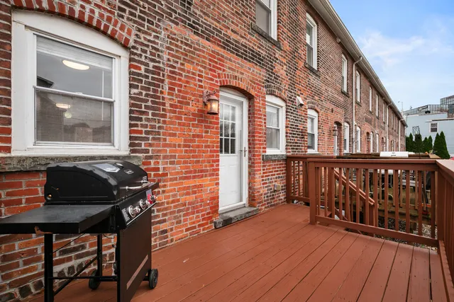 $425,000 | 25 Brown Avenue, Unit 25, Stamford, CT 06902