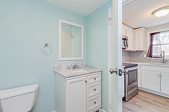 18 Westford Road, Unit 21 Ayer, MA 01432 - Photo 14 of 19