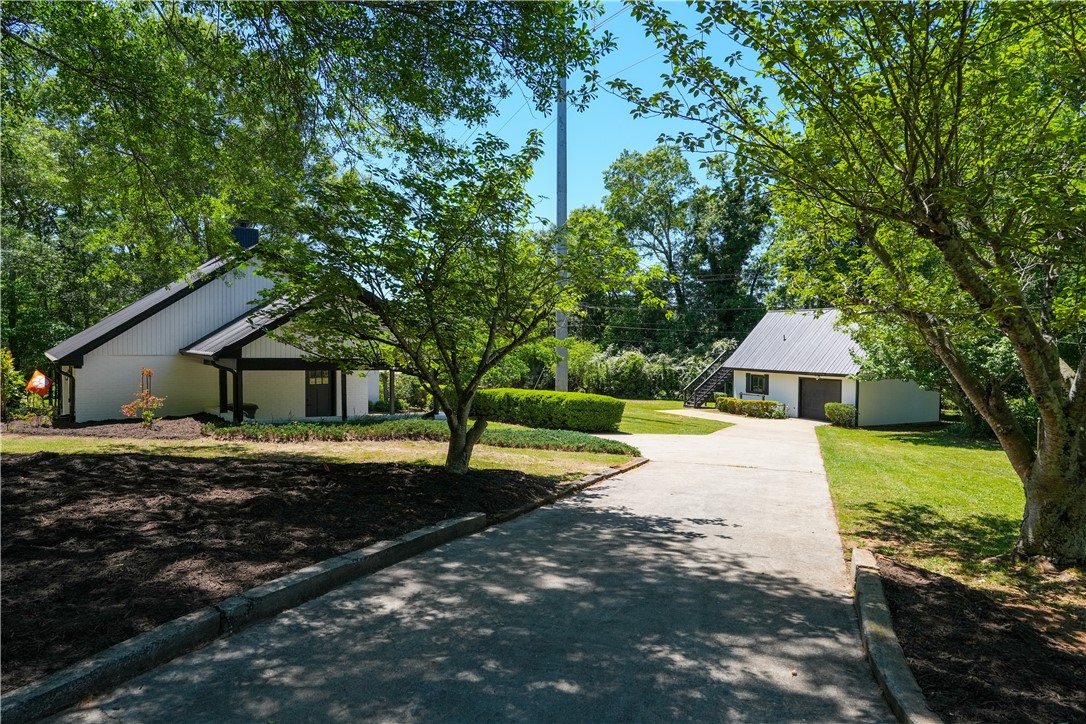 102 Ridgeview Drive Clemson, SC 29631 - Photo 3 of 45