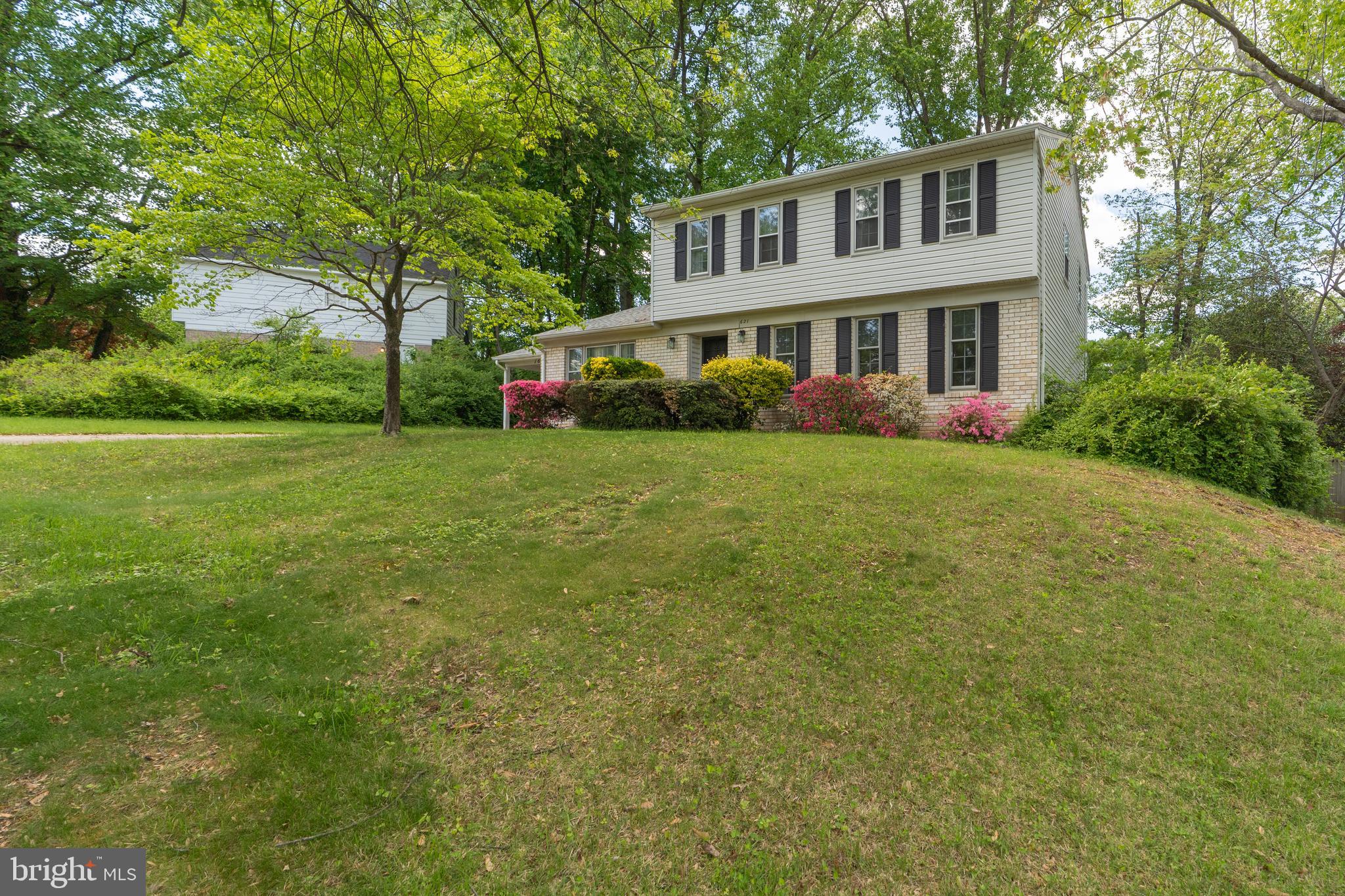 1621 Arbor View Road Silver Spring, MD 20902 - Photo 3 of 31
