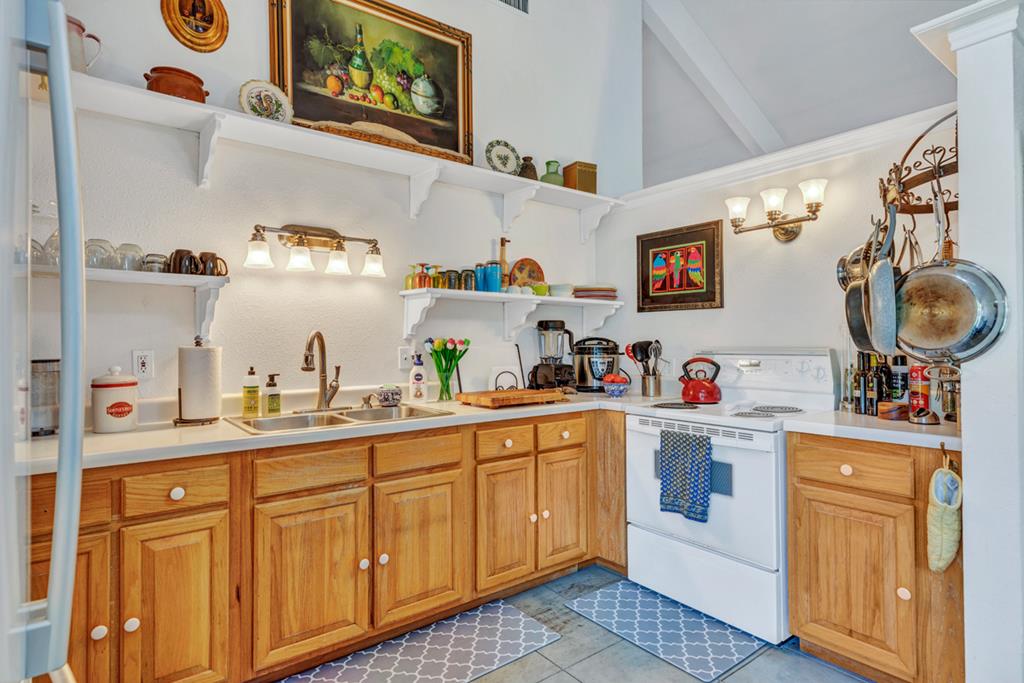 194 Kidwell Road, Unit 2 3 London, TX 76854 - Photo 13 of 41 Gallery Image 13