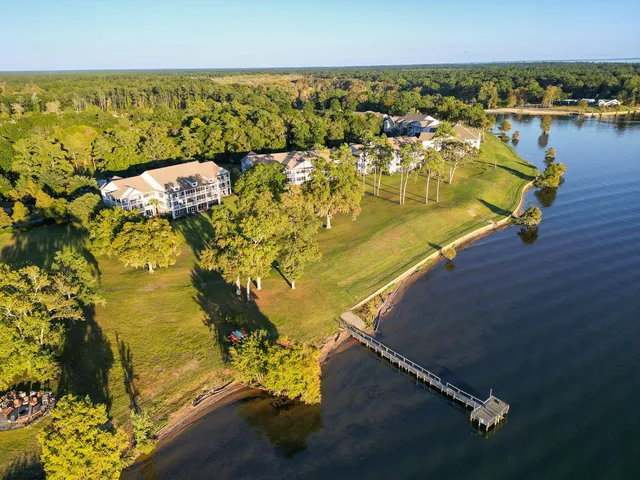 $359,900 | 1082 Bridgeview Lane, Unit A101, Summerton, SC 29148