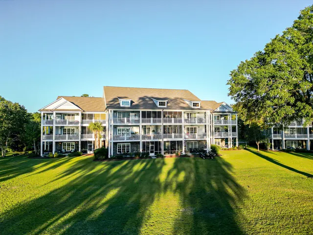 $359,900 | 1082 Bridgeview Lane, Unit A101, Summerton, SC 29148