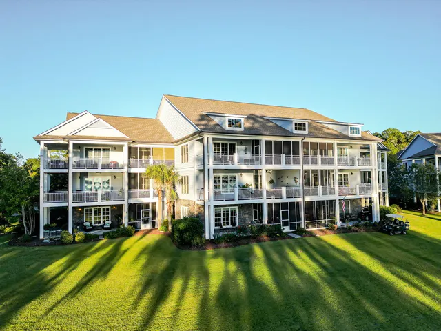 $359,900 | 1082 Bridgeview Lane, Unit A101, Summerton, SC 29148