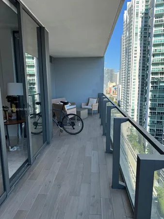 $6,700 | 68 Southeast 6th Street, Unit 1109, Miami, FL 33131