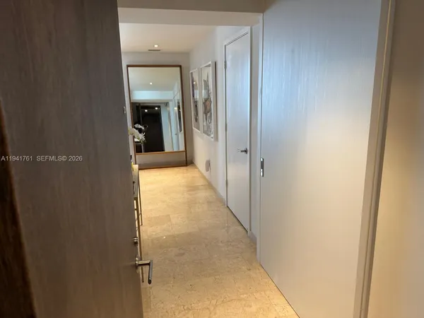 $6,700 | 68 Southeast 6th Street, Unit 1109, Miami, FL 33131