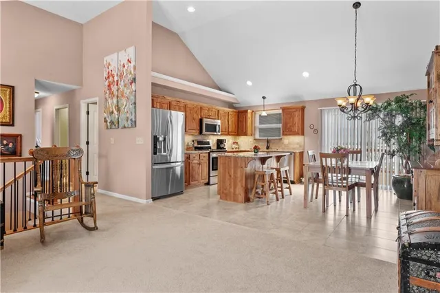 $305,000 | 21206 Northpointe Drive, Peculiar, MO 64078