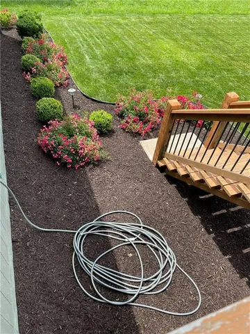 $305,000 | 21206 Northpointe Drive, Peculiar, MO 64078