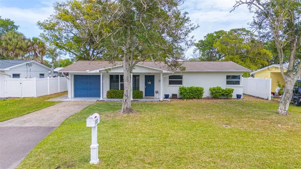 $599,000 | 517 South Peninsula Avenue, New Smyrna Beach, FL 32169