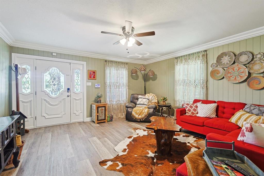 379 South John Douglas Road Van Alstyne, TX 75495 - Photo 6 of 40