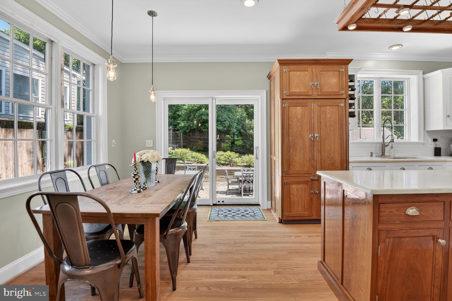 5909 Madawaska Road Bethesda, MD 20816 - Photo 16 of 49