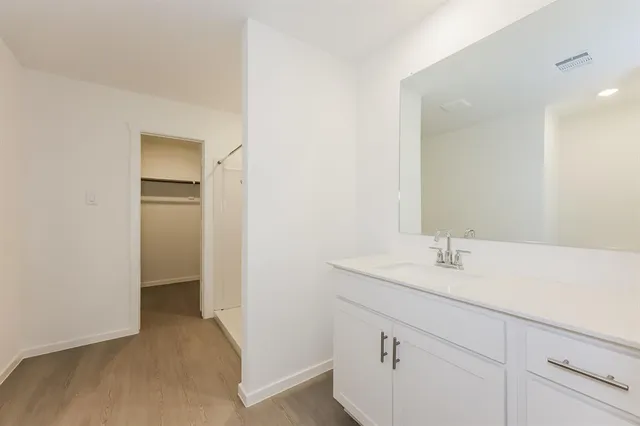 $2,289 | 2741 Ctr Crk Lane, Fort Worth, TX 76108