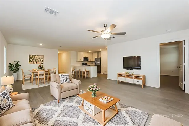 $2,289 | 2741 Ctr Crk Lane, Fort Worth, TX 76108